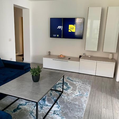 Rose Apartment بياترا نام المظهر الخارجي الصورة